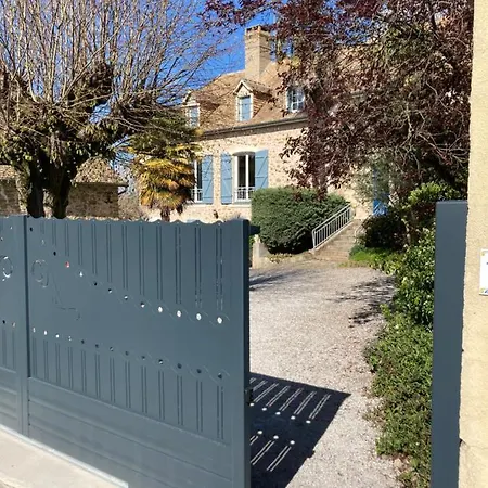 Oda ve Kahvaltı Privee 3*