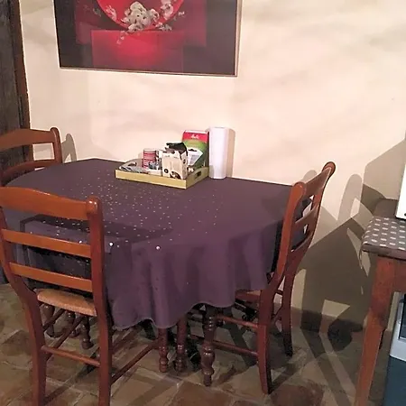 Privee Bed and Breakfast 3*